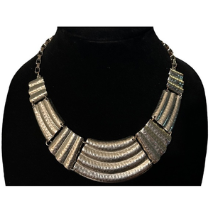 Hammered Silver Tone Bib‎ Necklace